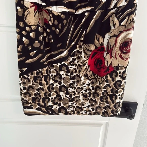 Cache Mini Dress! - Picture 3 of 5